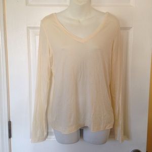 Banana Republic Cream V-Neck Long Sleeve T-Shirt